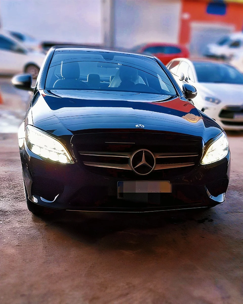 Mercedes-Benz C180 atendido pela Gold Impact